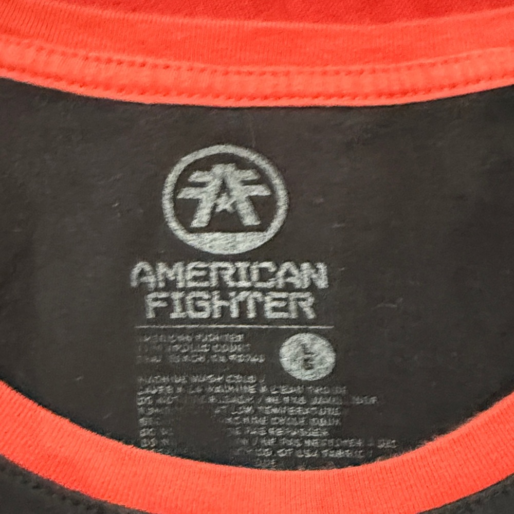 American Fighter Black and Red Graphic quarter length sleeve Tee - Picture 4 of 5